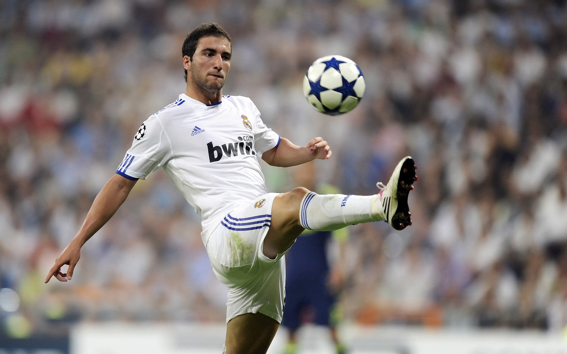 世界杯2026-当快船的铁蹄踏过深圳，保罗在亚平宁的黄昏中亮剑